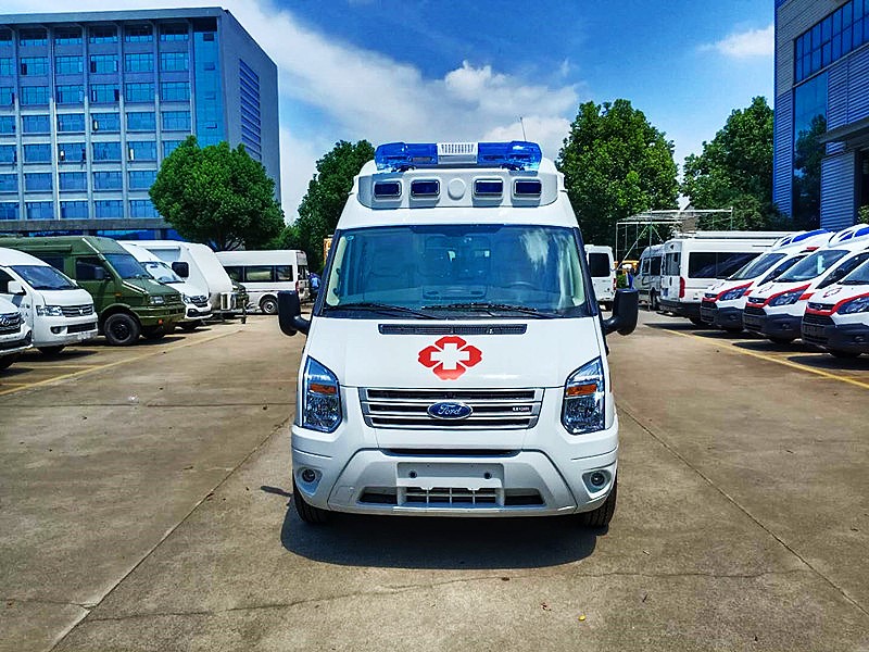 福特新時代長軸高頂救護車