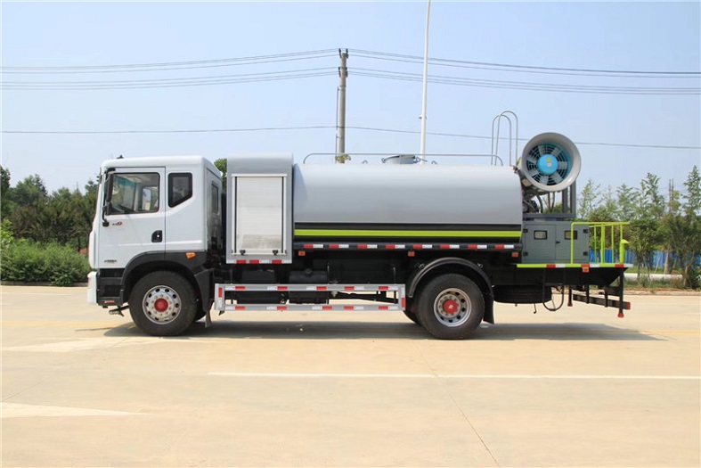 東風D9國六10噸圓罐多功能抑塵車