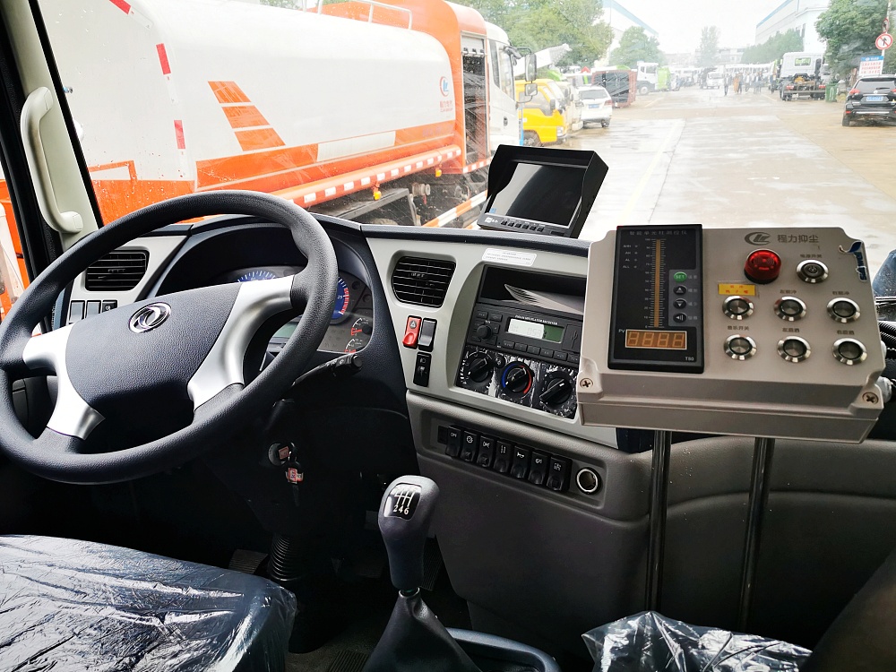 東風天錦綠化噴灑抑塵車國六12立方/30-40米霧炮