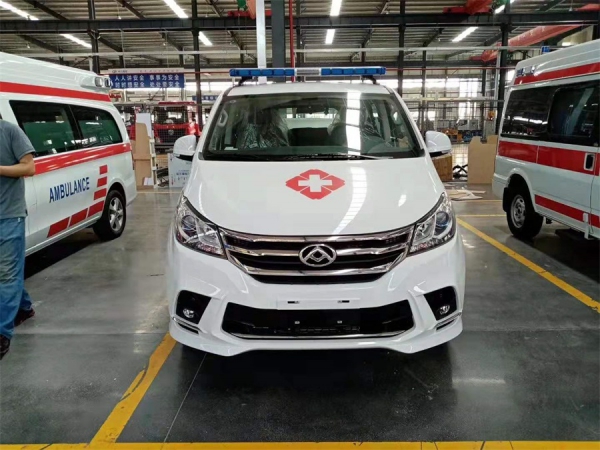 國六上汽大通G10轉運型救護車