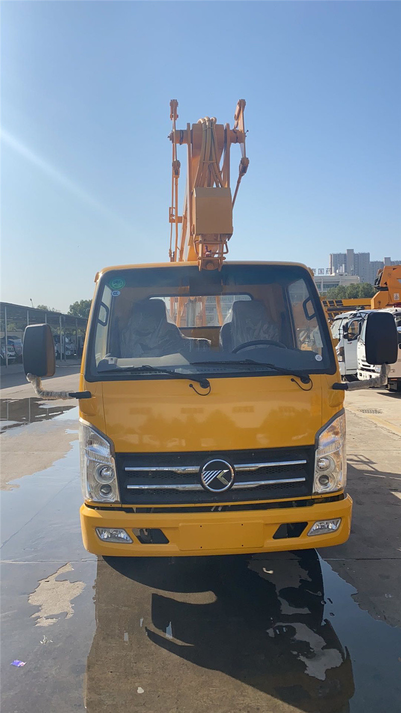 國(guó)六華通凱馬汽油高空作業(yè)車