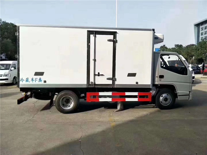 國(guó)六 江鈴順達(dá)4.2米冷藏車(chē)