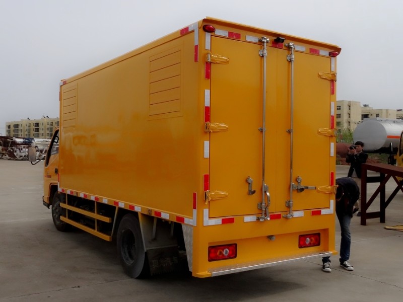 江鈴小型應(yīng)急發(fā)電車(chē)、電源車(chē)